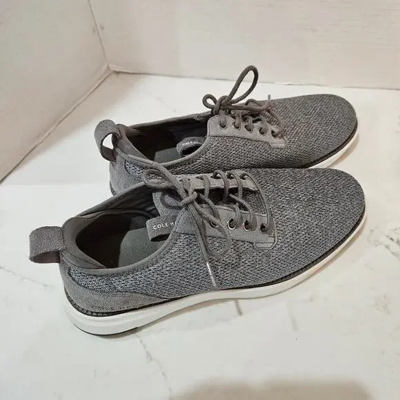 Men's Cole Haan Casual Loafers, size 8 1/2 - Picture 4 of 7